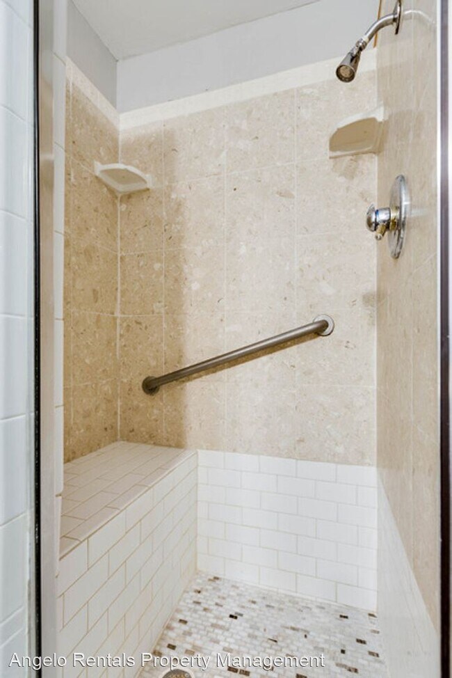 Building Photo - 3 br, 2 bath House - 2312 W. Ave K