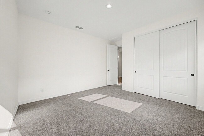 Building Photo - 6954 W Maya Way