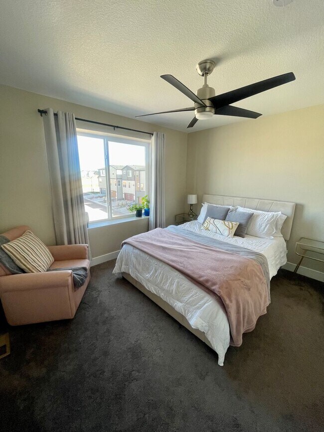 Building Photo - Wolf Ranch 3 Bedroom home