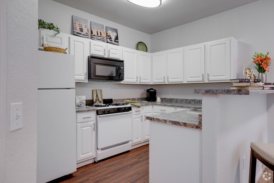 Primary Photo - The Polo Club