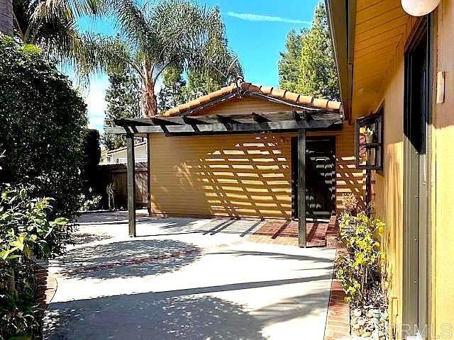 Building Photo - 14955 Avenida Venusto
