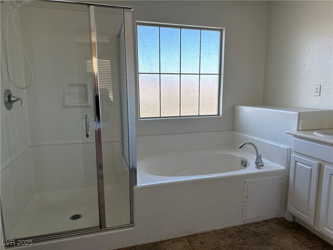 Building Photo - 7760 Vestibule Ct