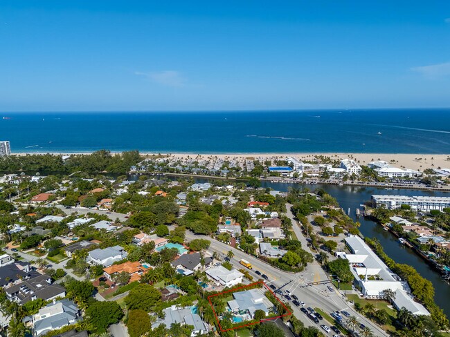Building Photo - 1627 Seabreeze Blvd