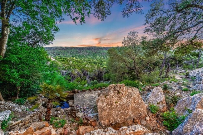 Building Photo - 9409 Bell Mountain Dr