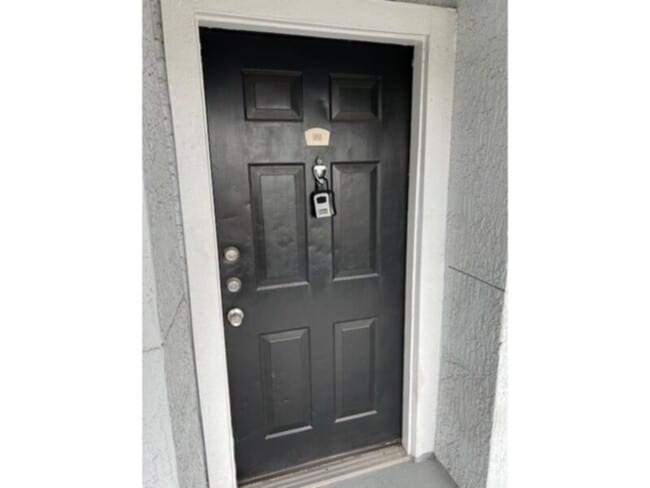 Building Photo - 2 bed 2 bath condo at The Grande Downtown ...