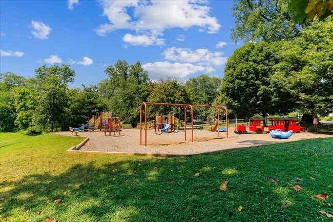 Building Photo - 9907 Blundon Dr