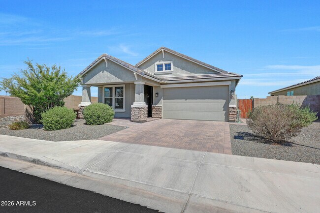 Building Photo - 2306 E Branham Ln