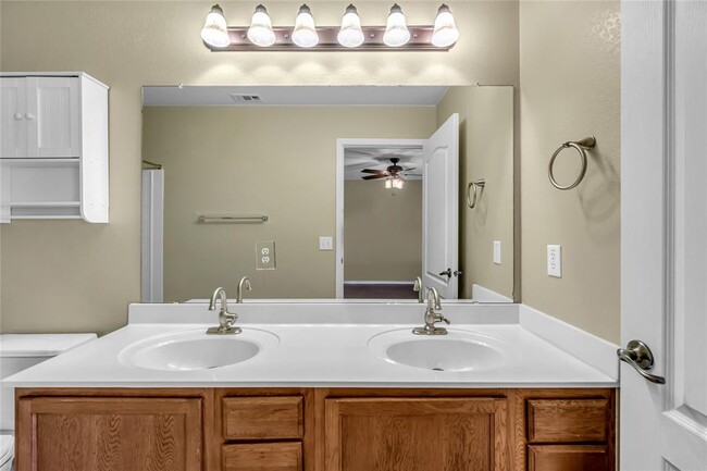 Building Photo - 4606 Mellow Hollow Dr