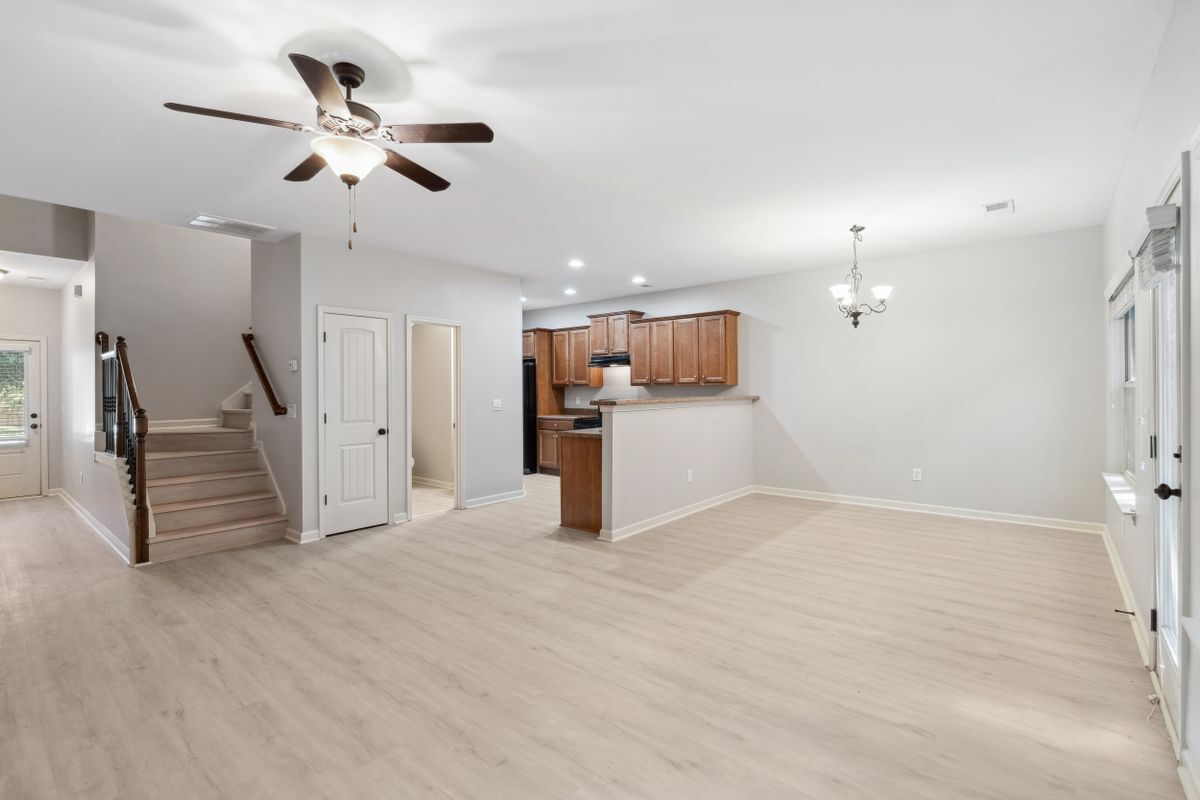Building Photo - 149 Sunset Ln