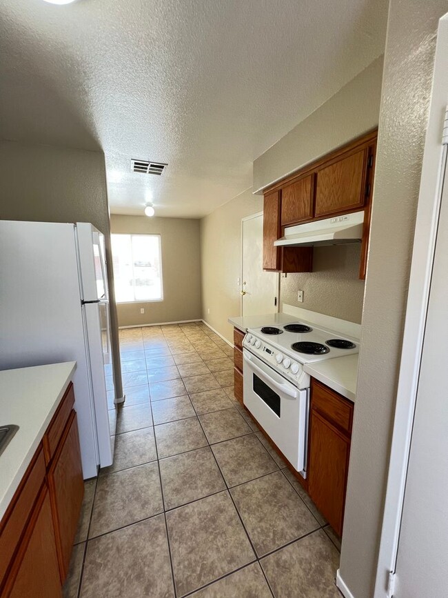 Building Photo - 1320 Reddick Ln