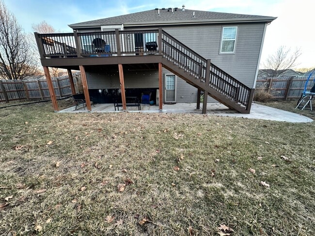 Building Photo - Italian Estates Property Management