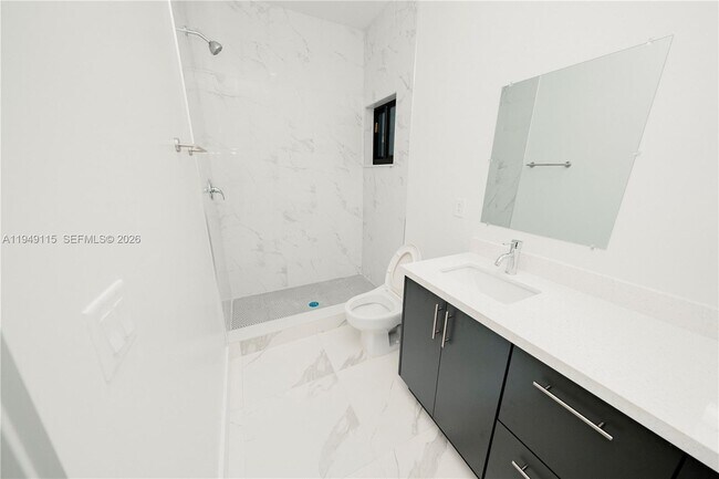 Building Photo - 820 Dr B J McCormick Ave