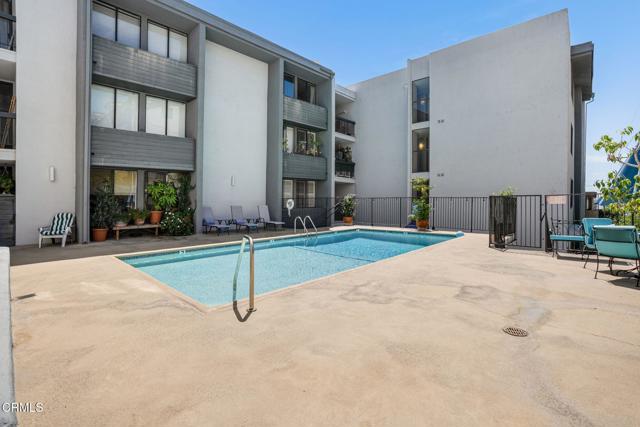 Building Photo - 1215 N Olive Dr