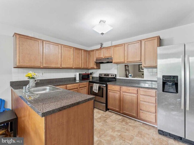 Building Photo - 8956 Skyrock Ct