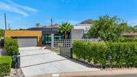 Building Photo - 4602 E Glenrosa Ave