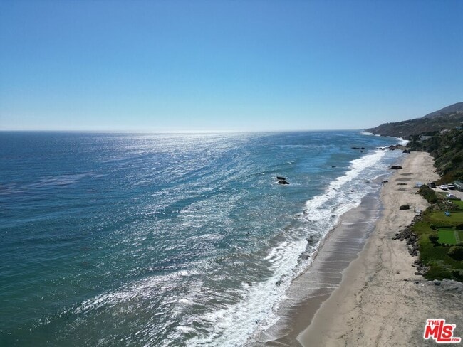 Building Photo - 31617 Broad Beach Rd