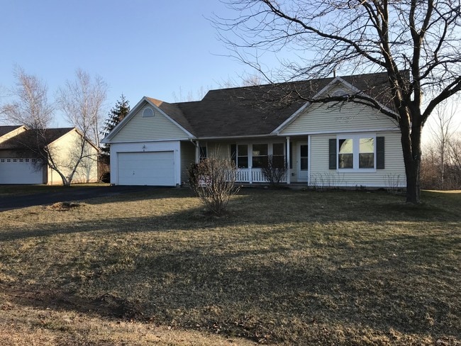 Front of House - 8 Bay Heights Cir