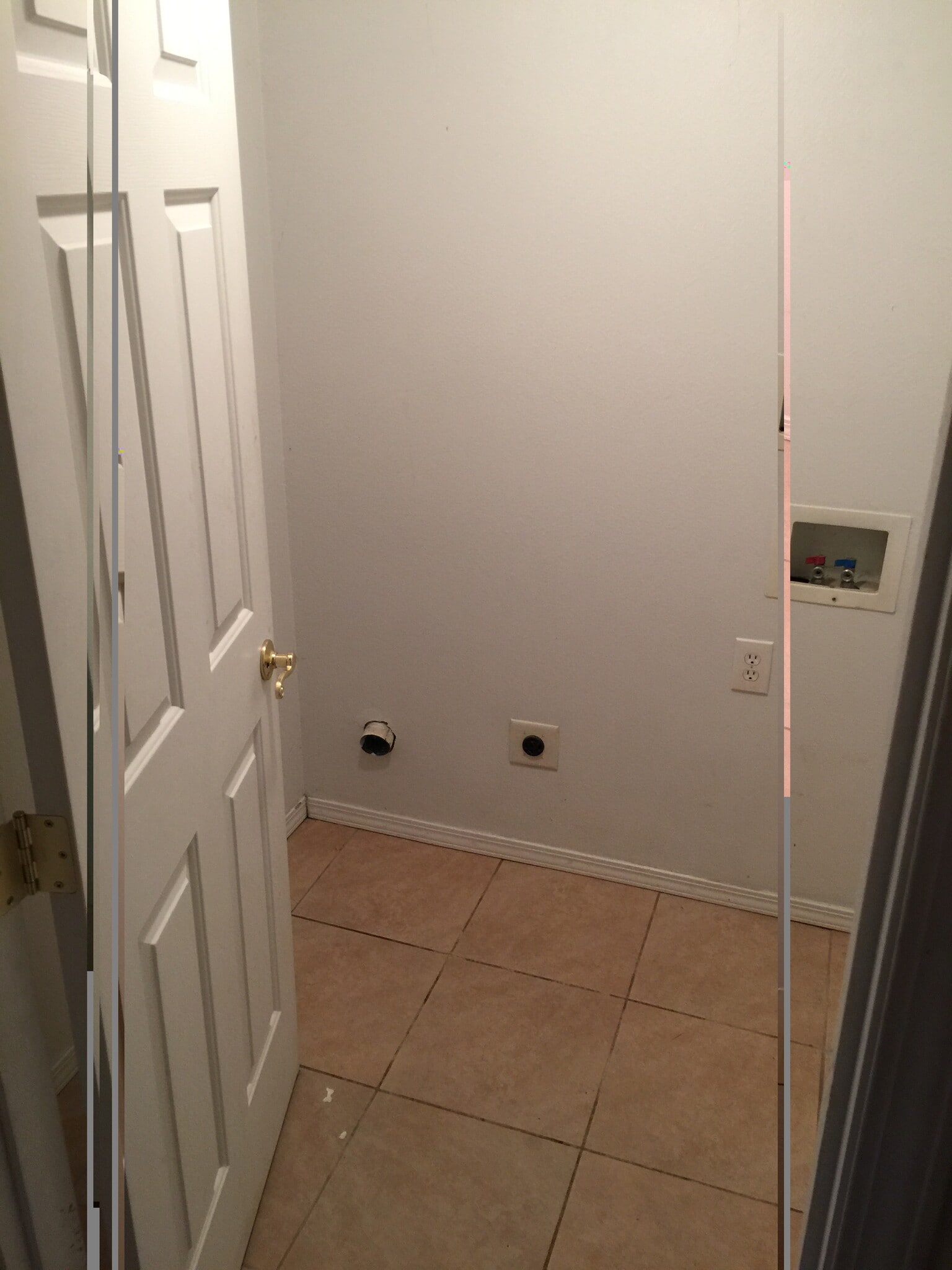 Building Photo - 13304 NE Glisan St