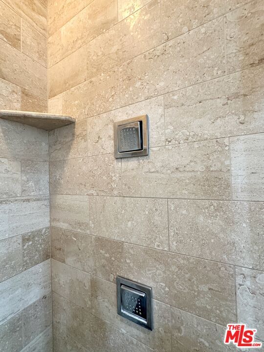 Building Photo - 1206 Greenacre Ave