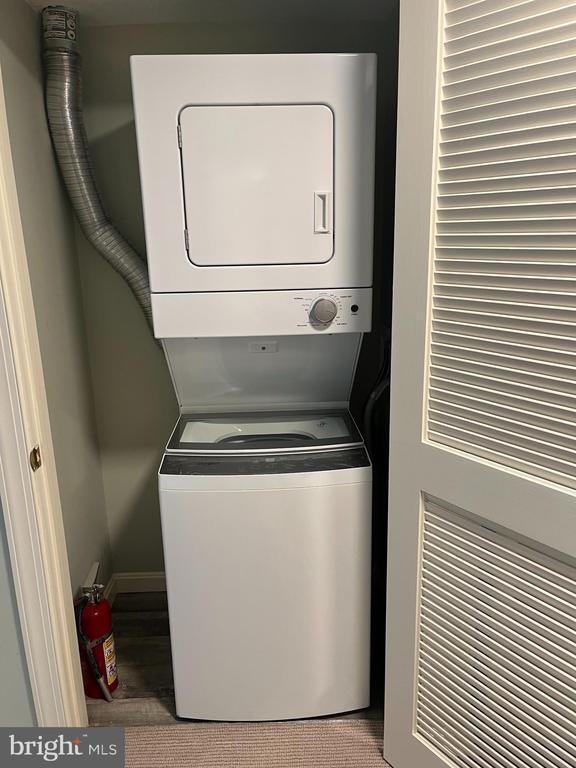 Building Photo - 413 Prince St