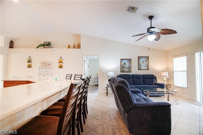 Building Photo - 5023 Agualinda Blvd