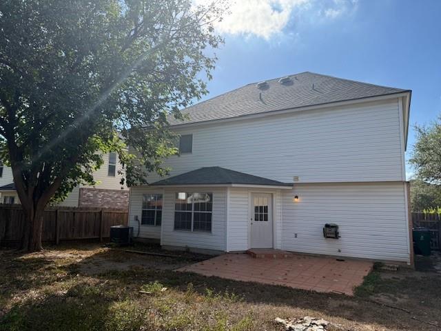 Building Photo - 2017 Carriage Club Dr