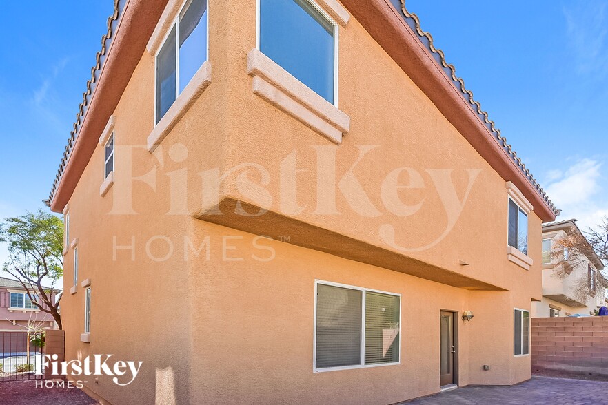 Building Photo - 9328 Euphoria Rose Ave