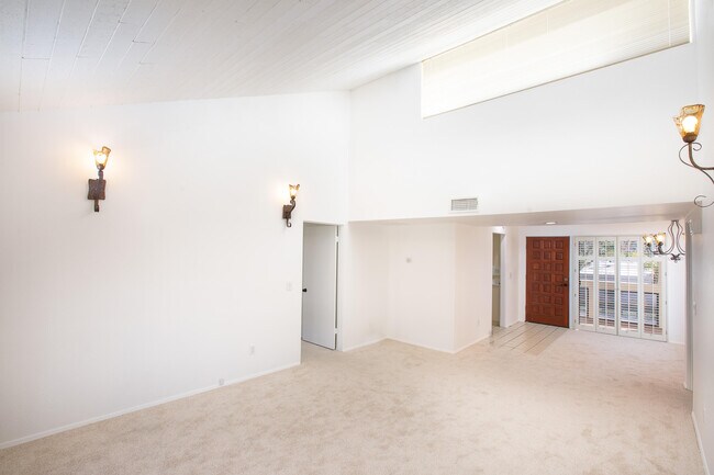 Building Photo - 255 E Avenida Granada