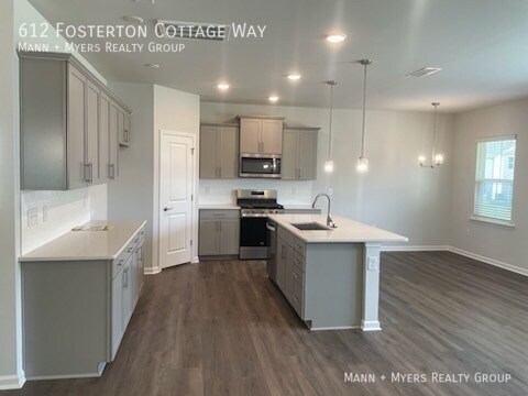 Building Photo - 612 Fosterton Cottage Wy