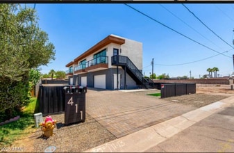 Building Photo - 411 N 32nd Pl