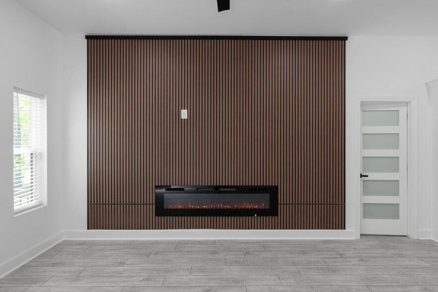 Building Photo - 101 Howell Dr SW