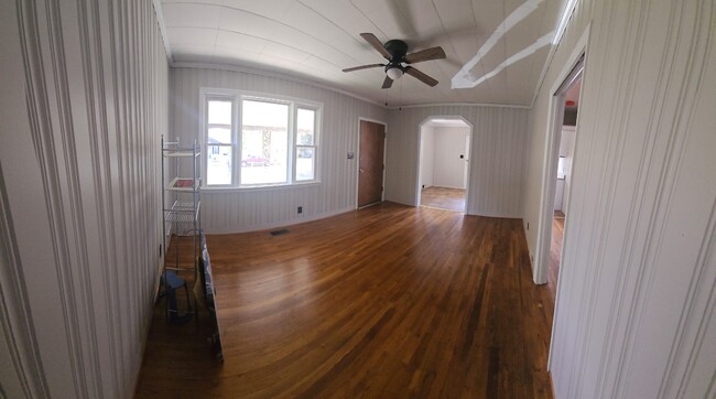 Large living room (panoramic view) - 4226 Viking Dr