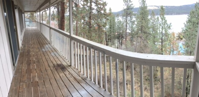 Building Photo - $2,495 / 4BR, 3.5BA Liberty Lake Executive...