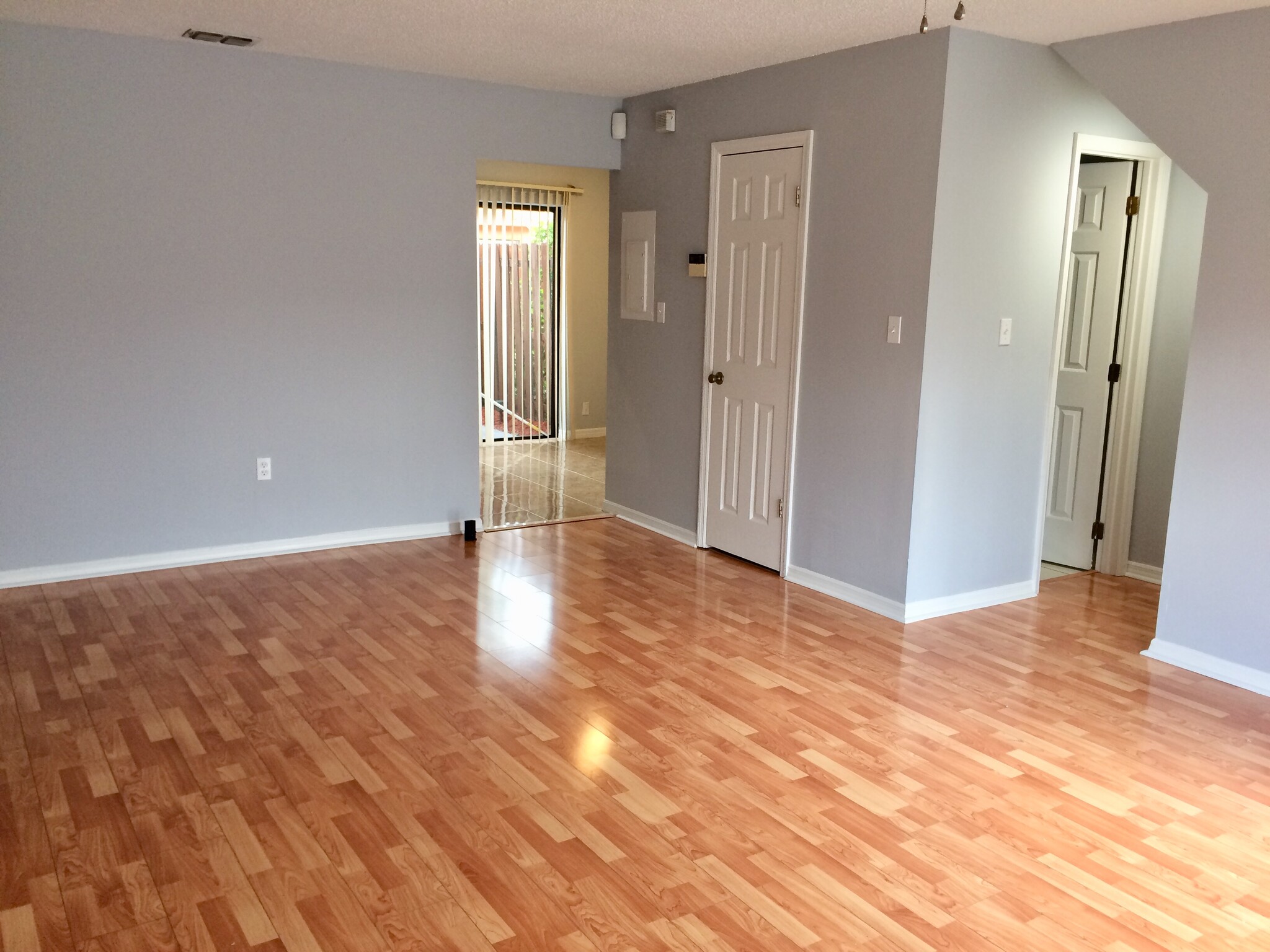 Building Photo - 7404 Woodburn Ct