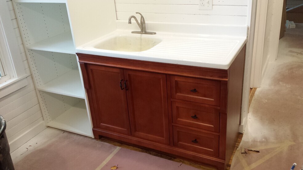 sink - 314 Park Pl