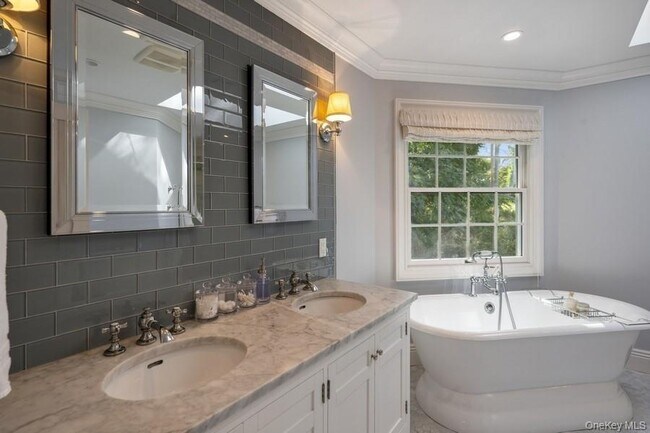 Building Photo - 39 Smugglers Path