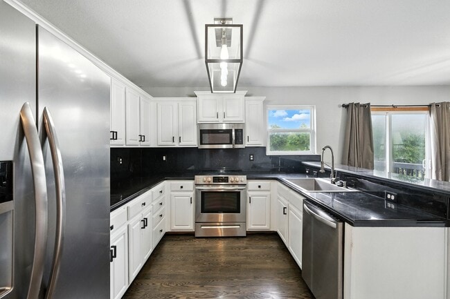 Building Photo - Beautiful Single Family Home, Sutter Woods...