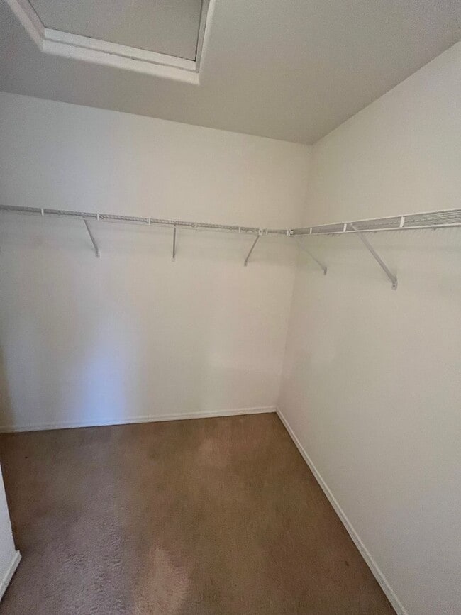 Building Photo - 3 Bed/2.5 Bath Single Family Home in River Canyon Estates