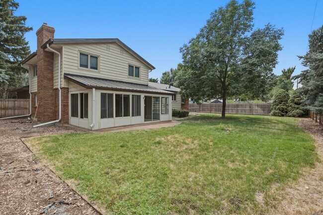 Building Photo - 7573 Lee Dr