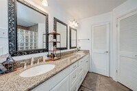 Building Photo - 1619 Crystal Hills Dr