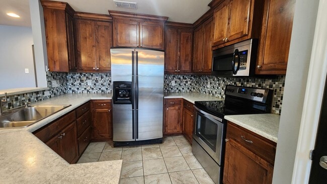 Building Photo - 2806 Selman Dr