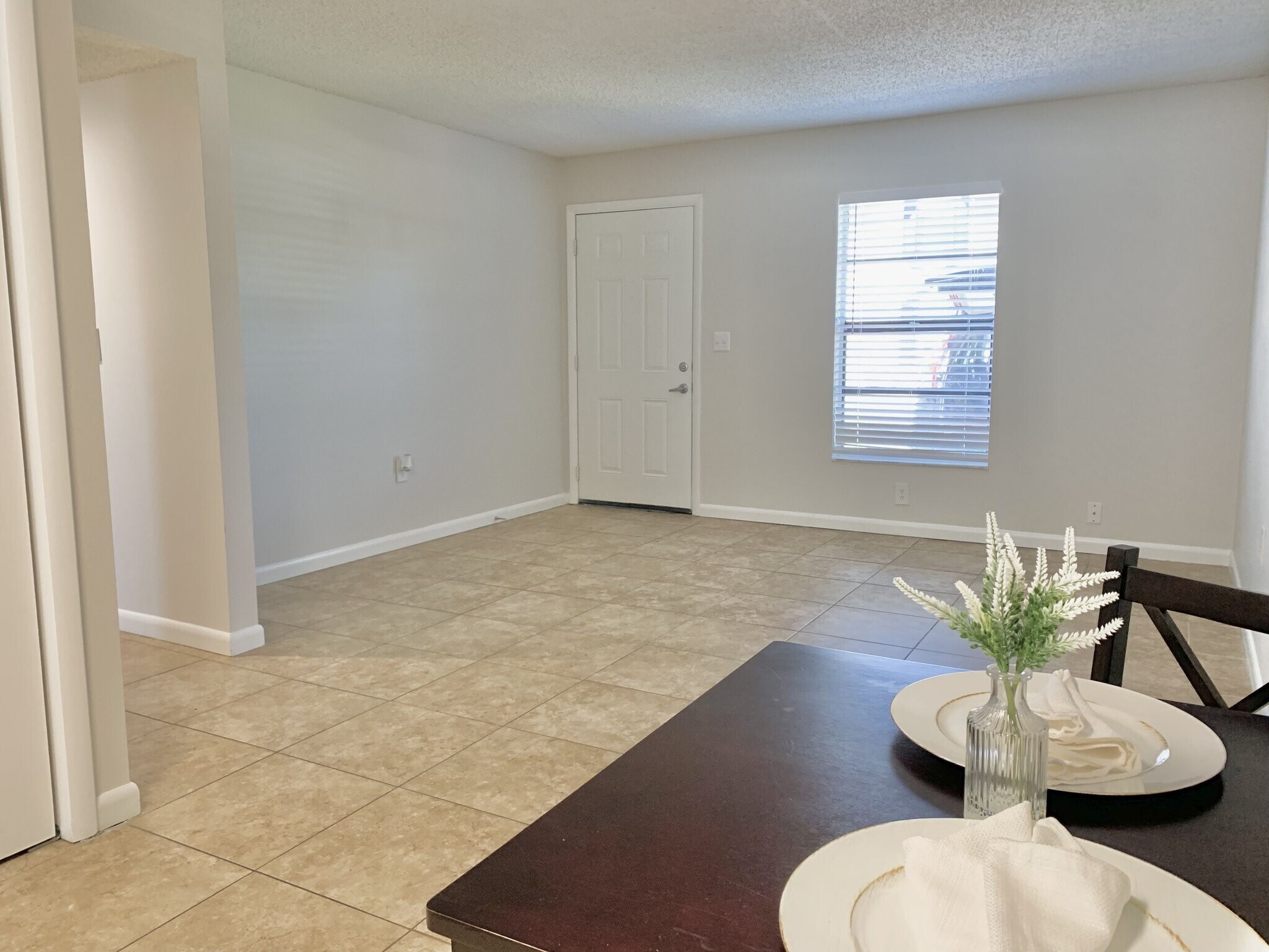Building Photo - 5107 S Clarice Ct