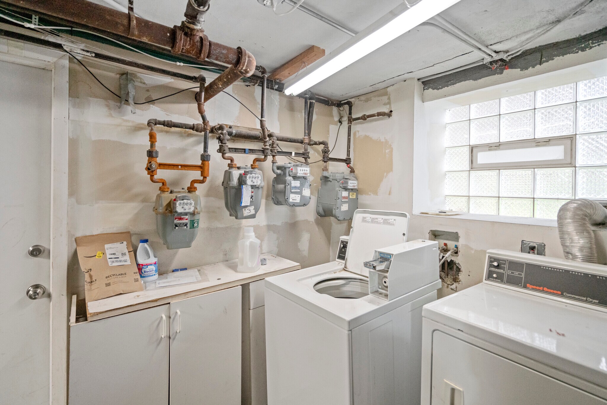 Building Photo - 1210 W Addison St