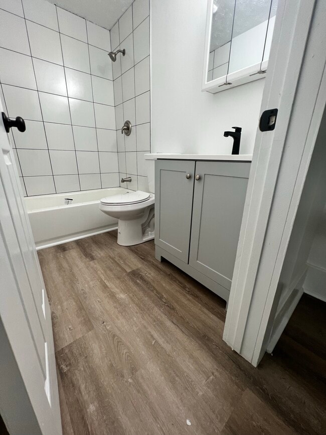 Building Photo - Single Family House in Kettering