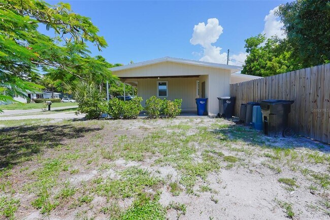 Building Photo - 6515 3rd St Ct W