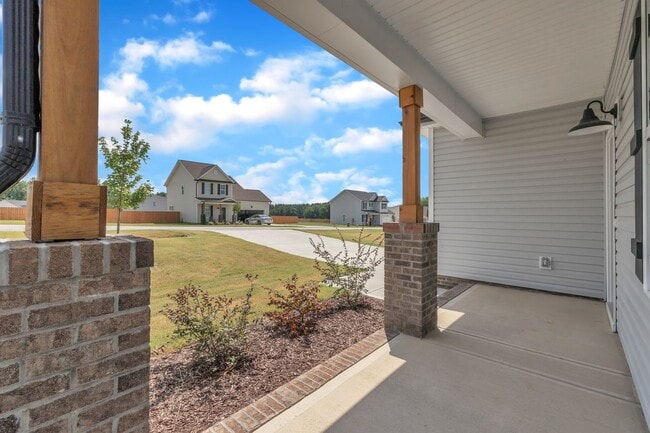 Building Photo - **Beautiful New Construction Home in Zebulon**