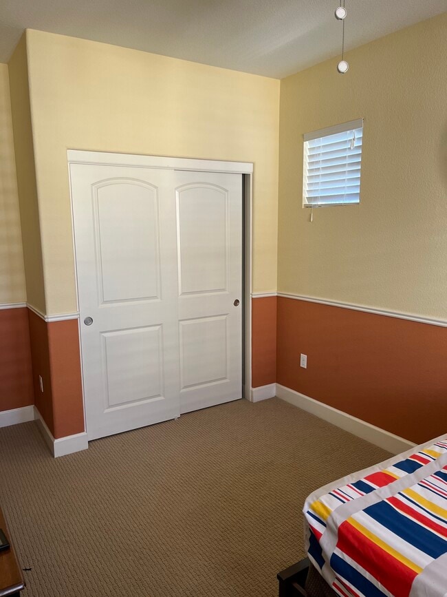 Building Photo - 590 Selby Lane