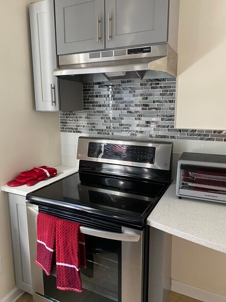 Building Photo - 1112 Elizabeth St