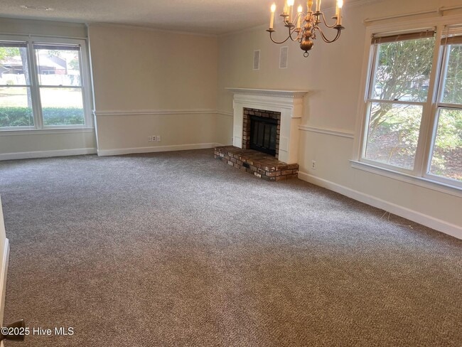 Building Photo - 1827 Quail Ridge Rd