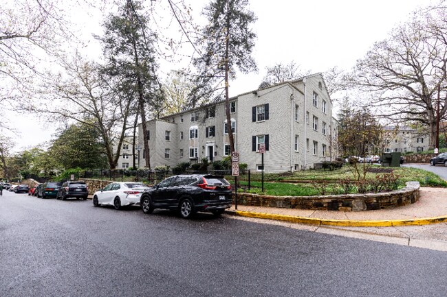 Building Photo - 800 S Arlington Mill Dr